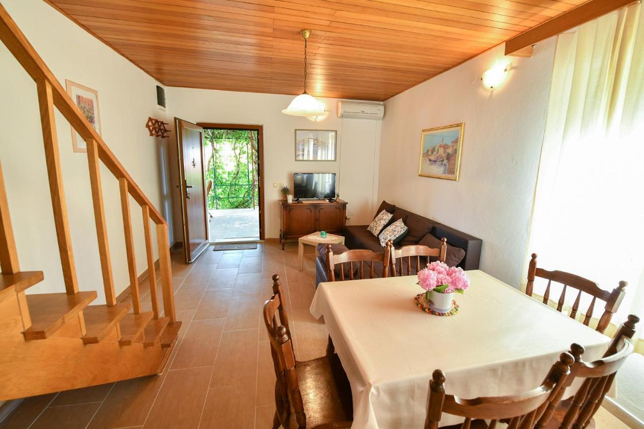 Apartments By The Sea Baska Voda, Makarska - 300 外观 照片